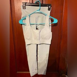 Light Blue Amazon Matching Workout Set. Size Large.